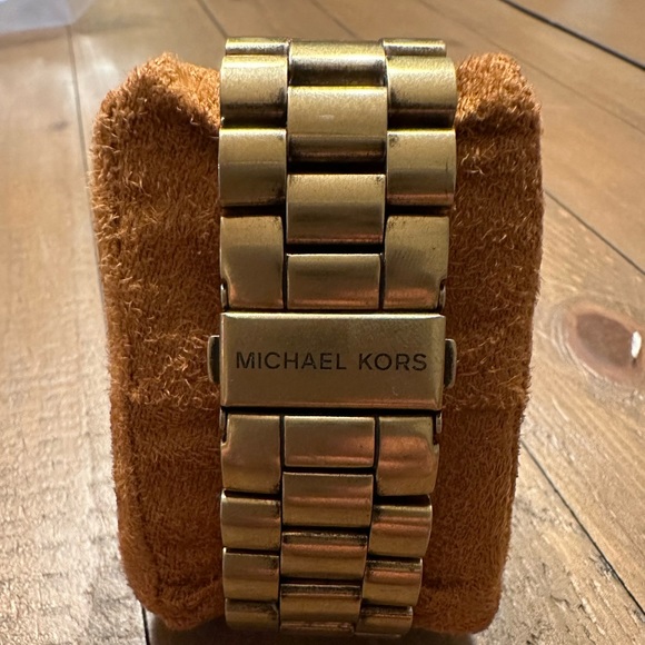 Men’s Michael Kors gold Watch MK 8227 - Picture 2 of 7